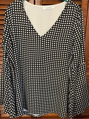 K Jordan Black & White Grid V-Neck Tunic